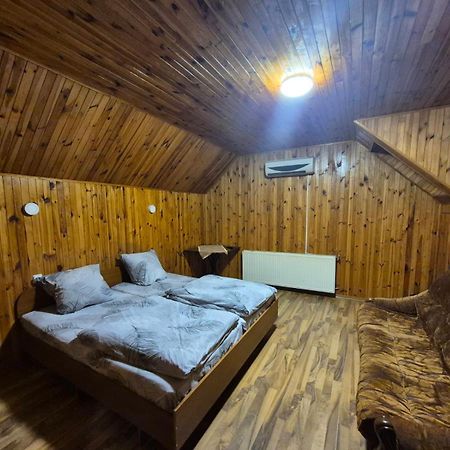 Отель Виктория Berezyna Esterno foto